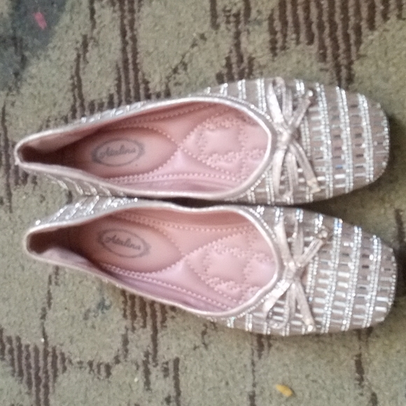 Rosegold flats - Picture 1 of 1